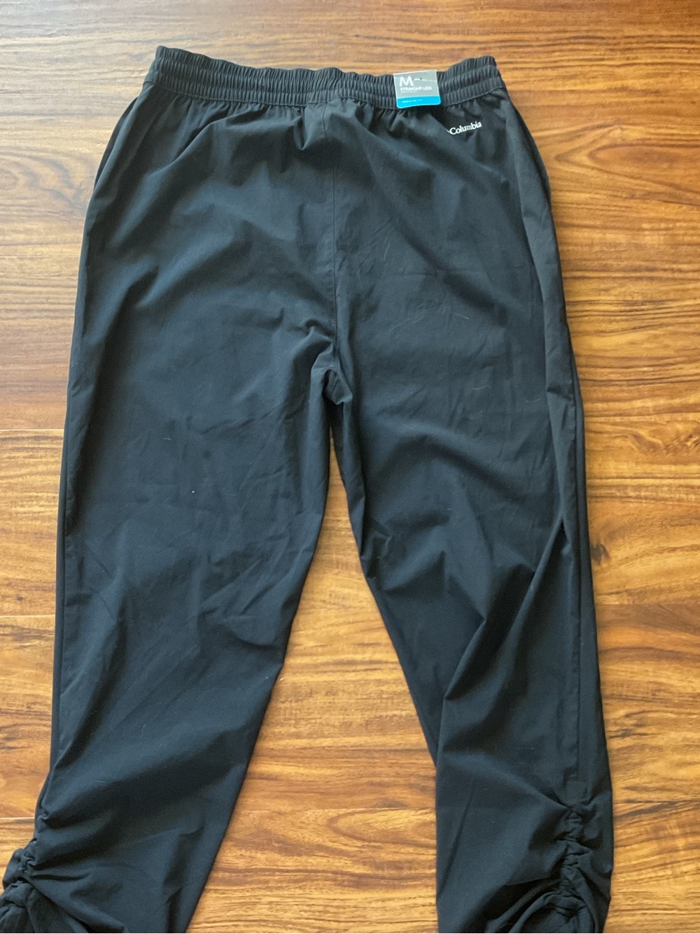 Columbia NWT Women’s Medium Track Pants Nylon Straight Leg Lightweight Black - Picture 5 of 5